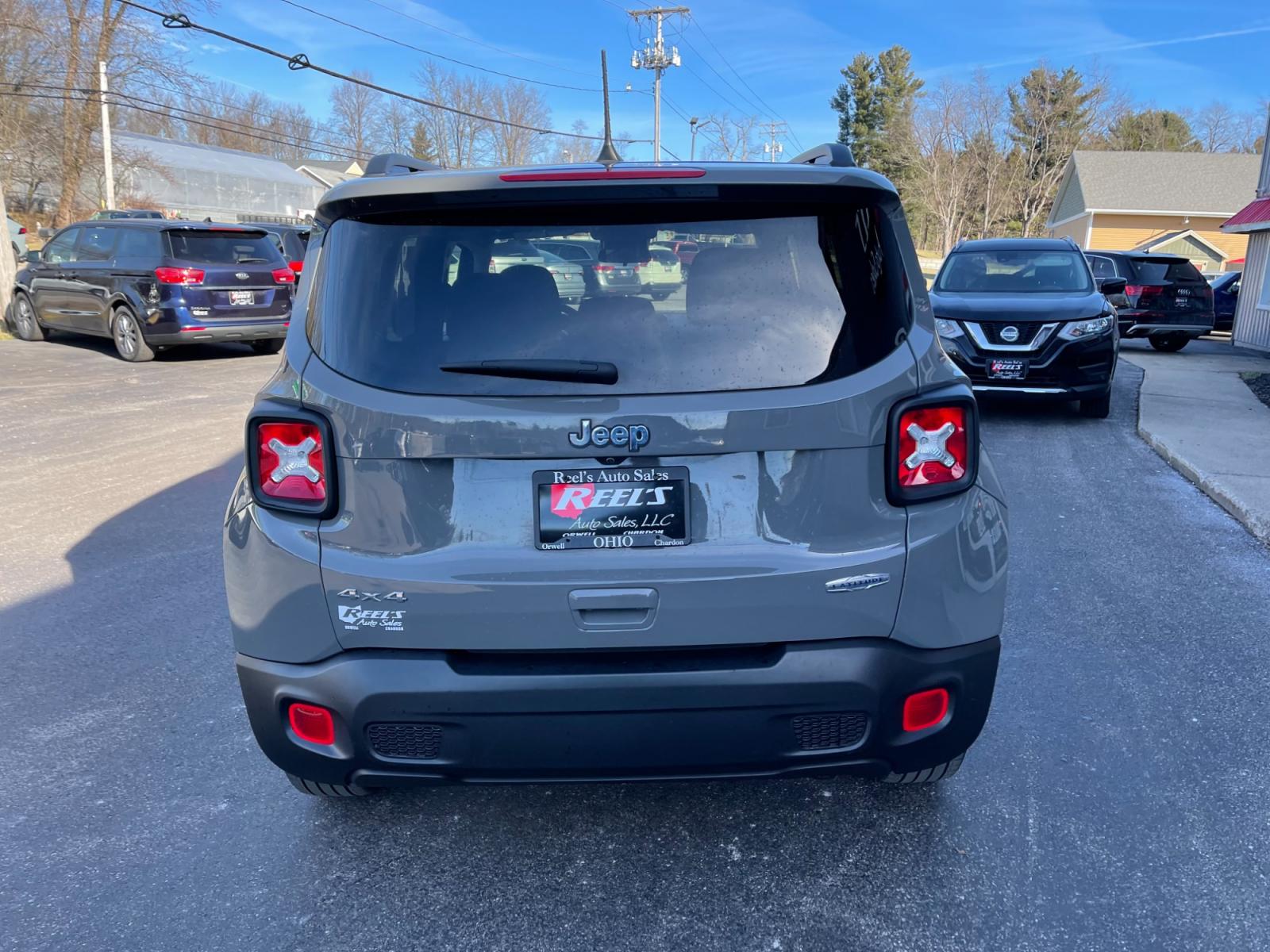 2020 Gray /Black Jeep Renegade Latitude 4WD (ZACNJBBB7LP) with an 2.4L I4 DOHC 16V engine, 9A transmission, located at 11115 Chardon Rd. , Chardon, OH, 44024, (440) 214-9705, 41.580246, -81.241943 - This 2020 Jeep Renegade Latitude with 4WD and a 2.4 Multiair Engine comes loaded with features aimed at enhancing comfort, convenience, and safety. Its 9-speed automatic transmission ensures smooth driving dynamics, while amenities like heated seats and a heated steering wheel add a touch of luxury - Photo #9